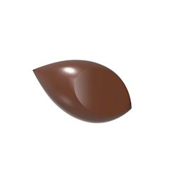 Chocoladevorm quenelle less is more