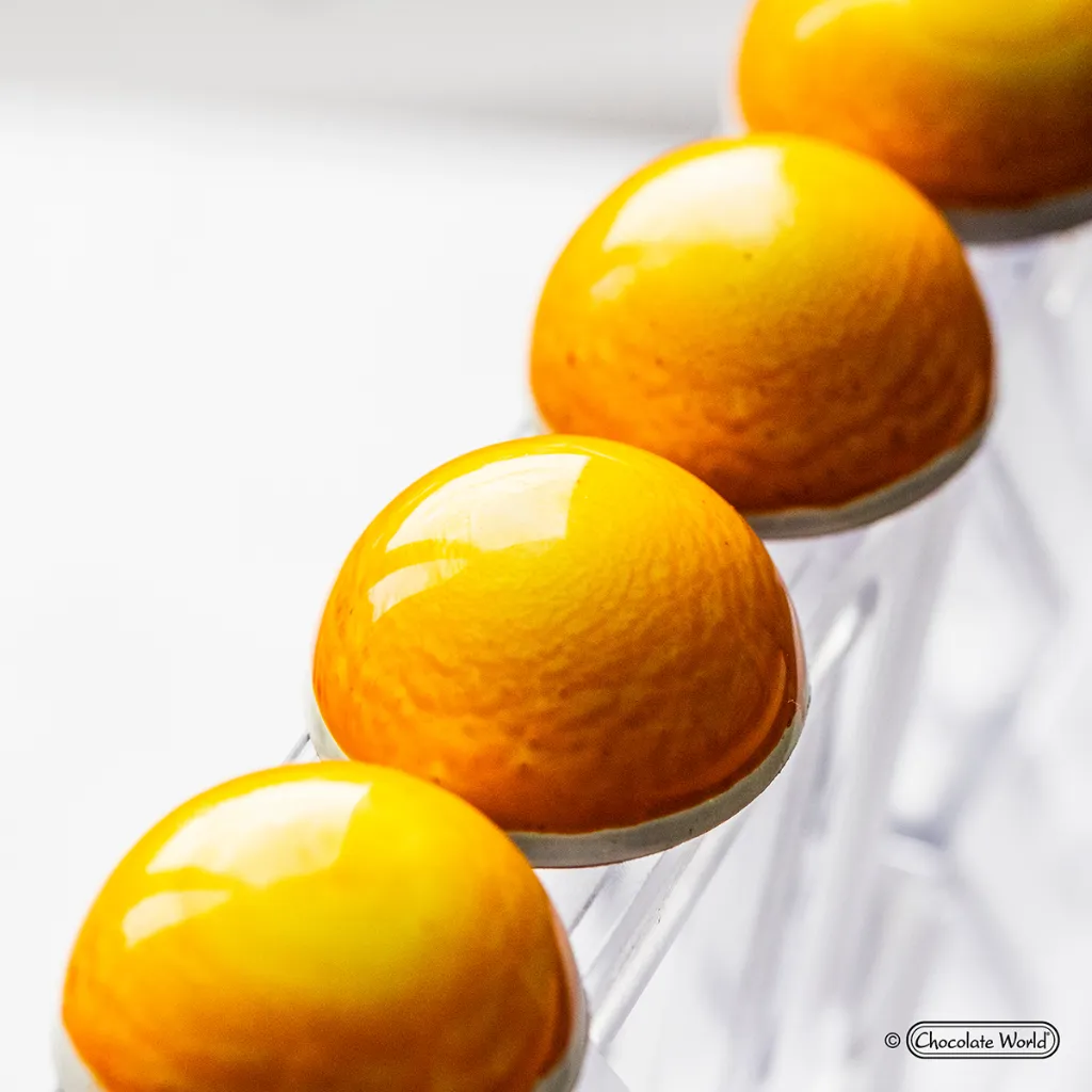 CW2467_NK10.webp