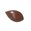 Chocoladevorm quenelle less is more