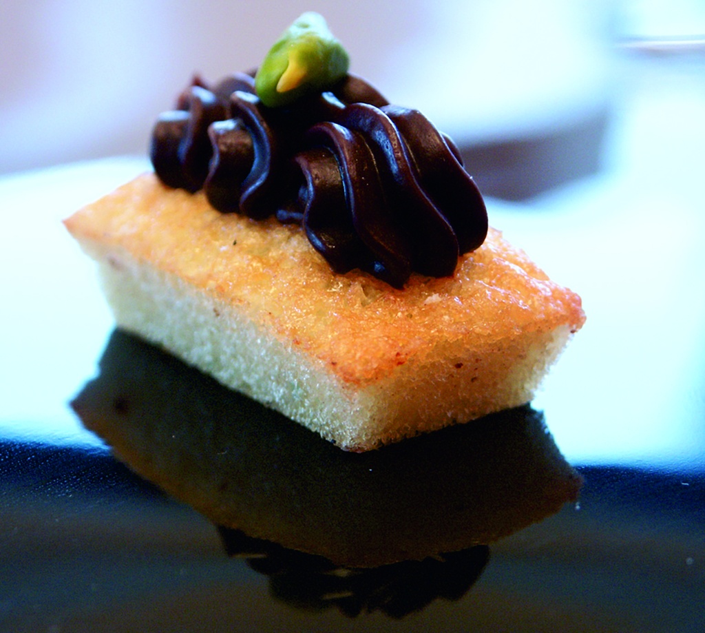 Flexiform mini financiers
