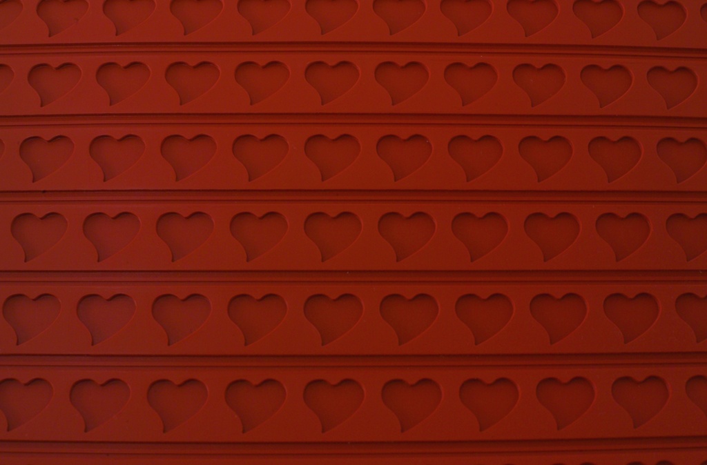 Relief 08 mat hearts