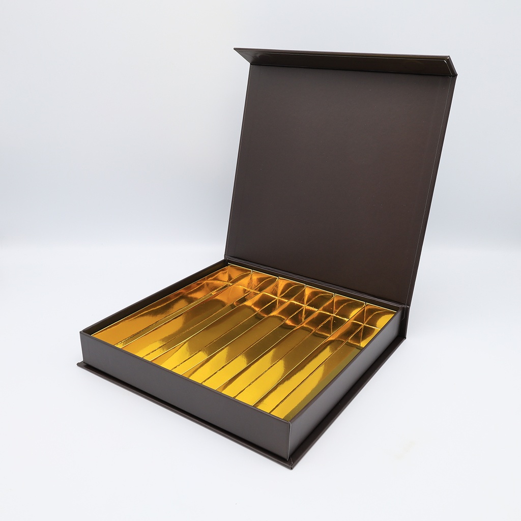 [V002-11-205-06] Luxury magnetic box brown with 6 rows - 24 pcs
