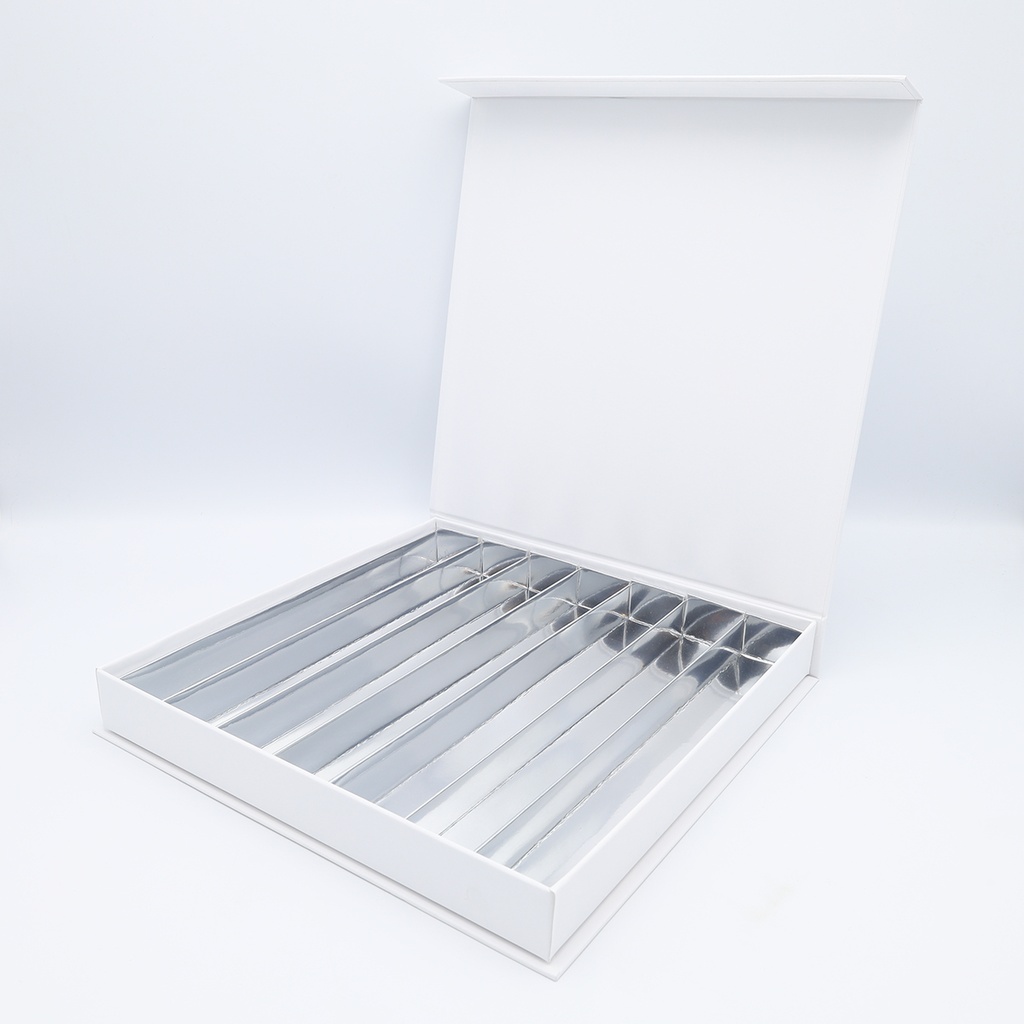 [V002-11-245-01] Caja magnética de lujo blanca con 7 filas - 24 piezas